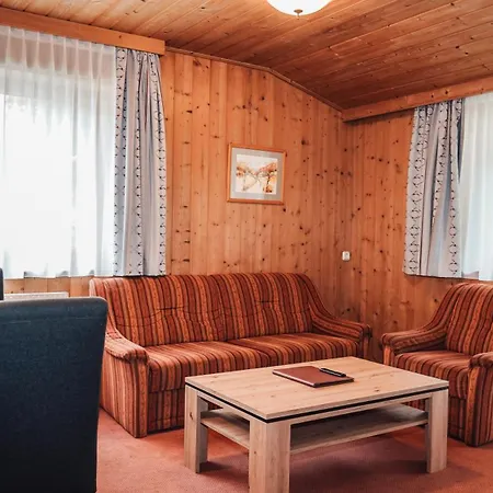 Wellness Hollaus 게스트하우스